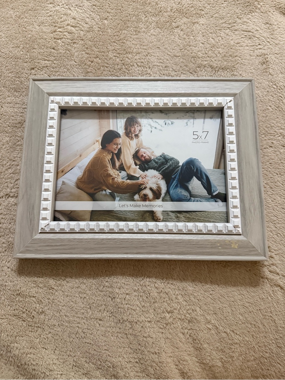 5x7 Decorative Picture Frame in Light Gray and White Beaded Trim